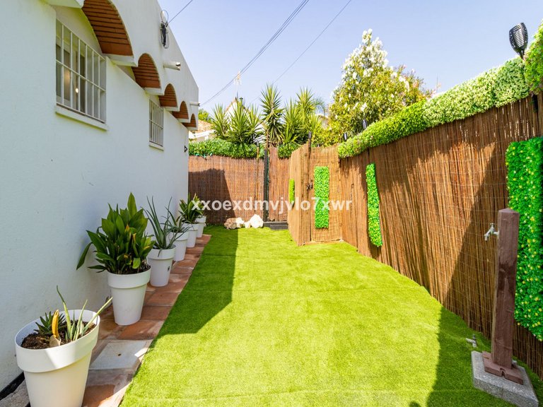 Villa for Sale in Málaga, Malaga 16