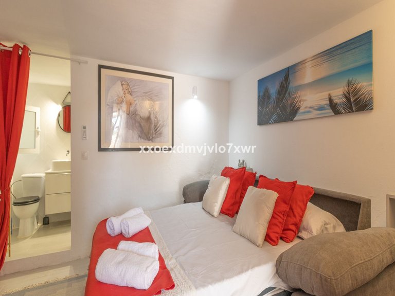 Villa for Sale in Málaga, Malaga 19