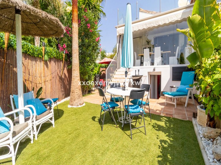 Villa for Sale in Málaga, Malaga 3