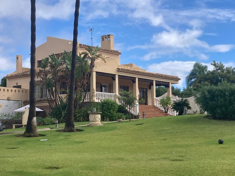 Villa for Sale in Selwo, Malaga 1
