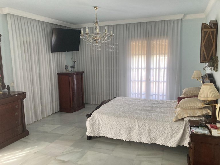 Villa for Sale in Selwo, Malaga 21