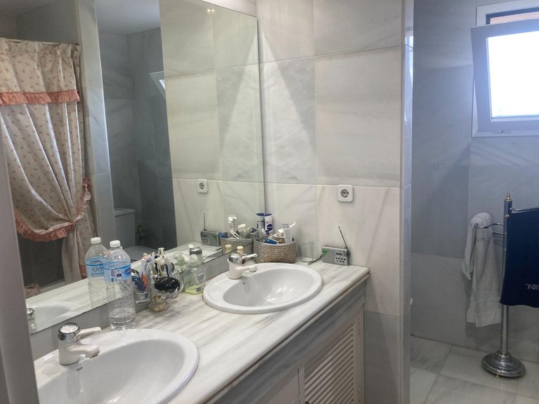 Villa for Sale in Selwo, Malaga 26