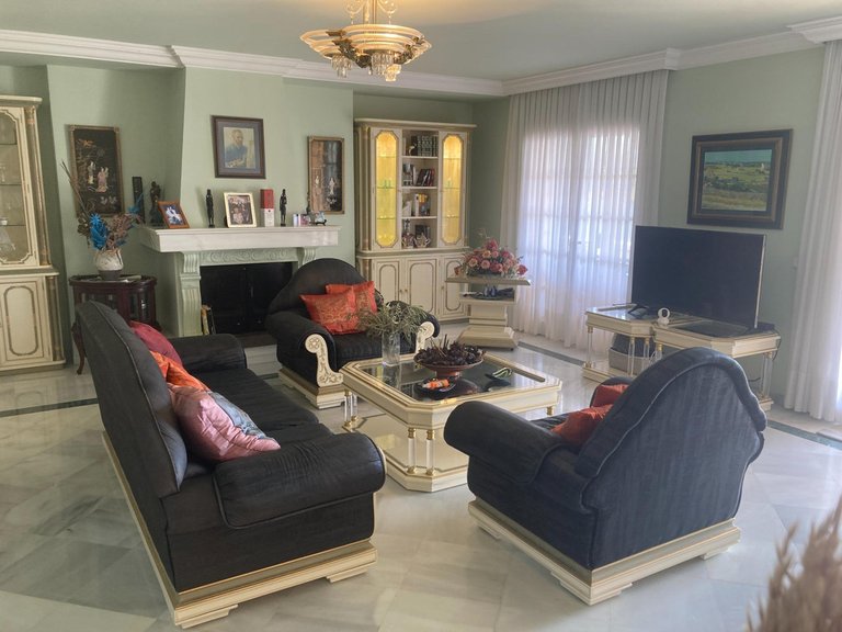 Villa for Sale in Selwo, Malaga 3