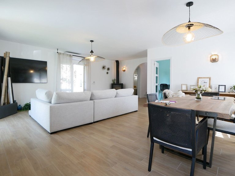 Villa for Sale in Cabopino, Malaga 2