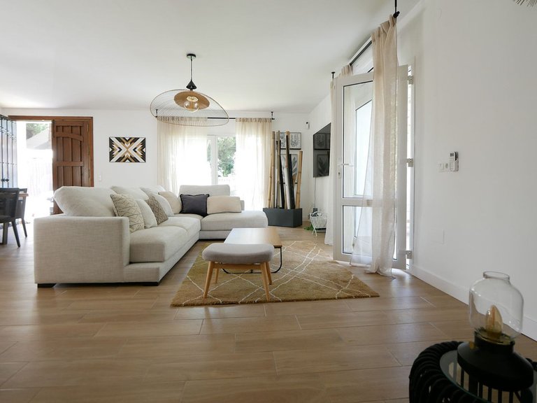 Villa for Sale in Cabopino, Malaga 3