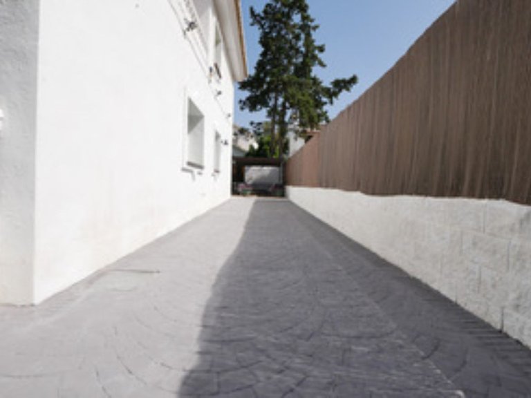 Villa for Sale in Cabopino, Malaga 37