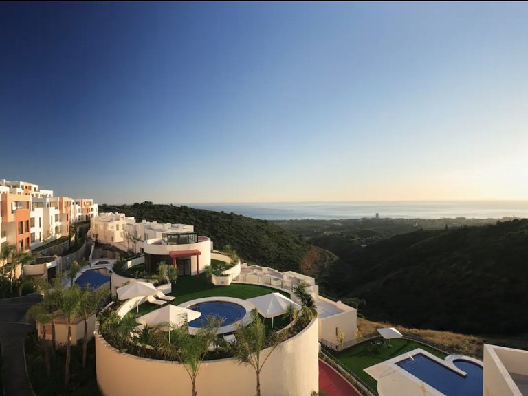 Apartment for Sale in Altos De Los Monteros, Malaga 2
