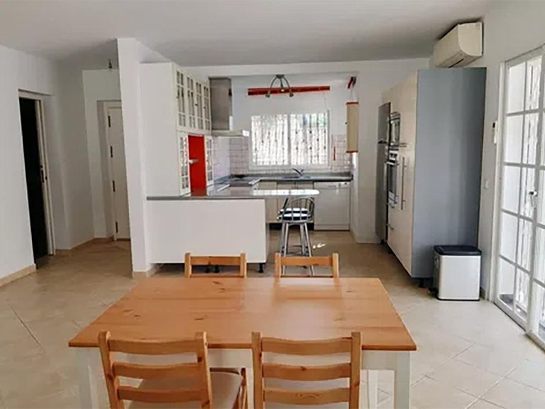 Villa for Sale in Nueva Andalucía, Malaga 5