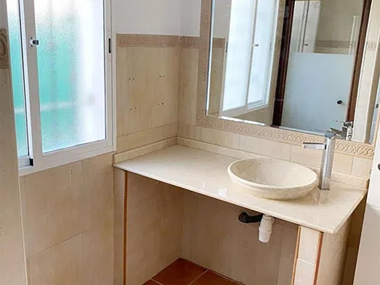 Villa for Sale in Nueva Andalucía, Malaga 8