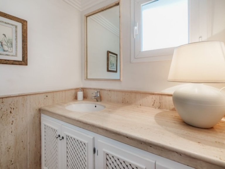 Town House for Sale in Estepona, Malaga 5