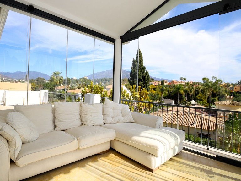 Villa for Sale in Nueva Andalucía, Malaga 32