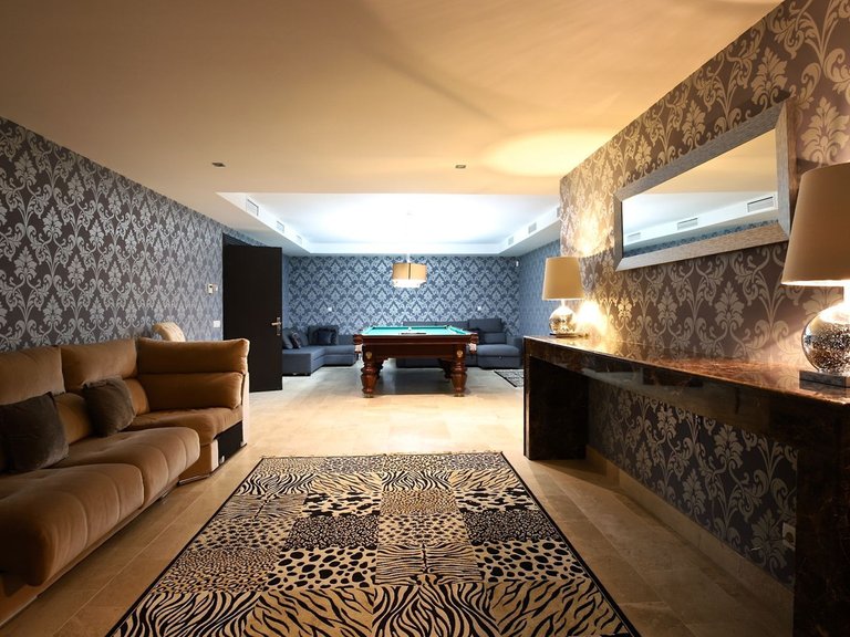 Villa for Sale in Nueva Andalucía, Malaga 47