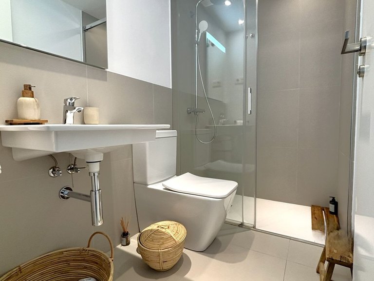 Apartment for Sale in Benalmadena, Malaga 5