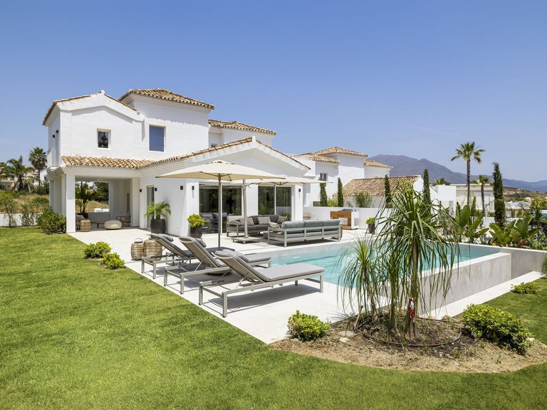 Villa for Sale in Costa del Sol Casares Playa, Malaga 1