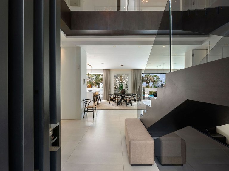 Villa for Sale in Nagüeles, Malaga 17