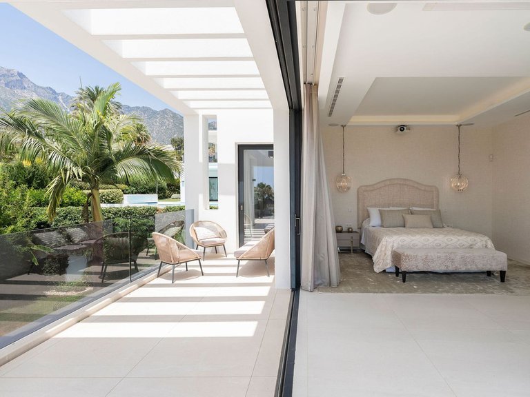 Villa for Sale in Nagüeles, Malaga 23