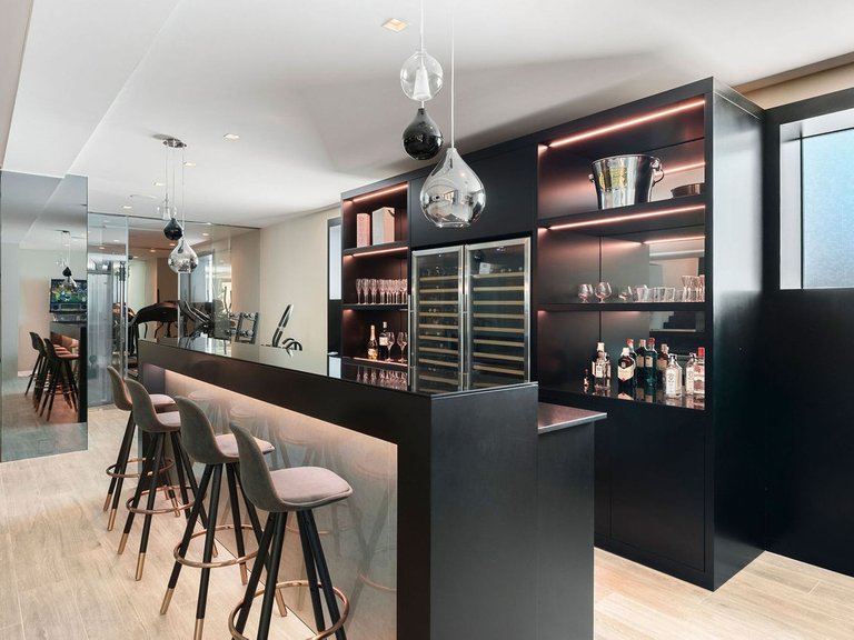Villa for Sale in Nagüeles, Malaga 41