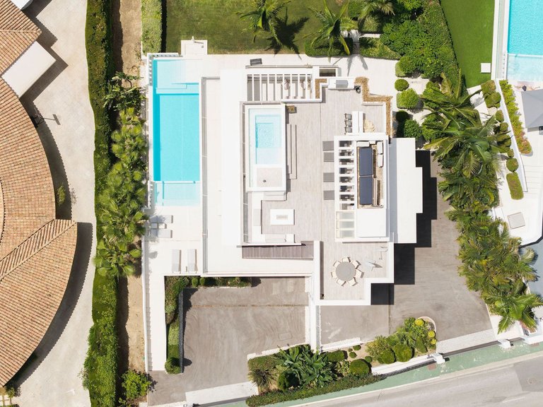 Villa for Sale in Nagüeles, Malaga 57