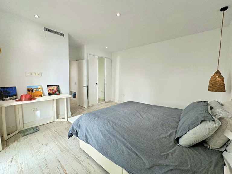 Apartment for Sale in Puerto Banús, Malaga 10