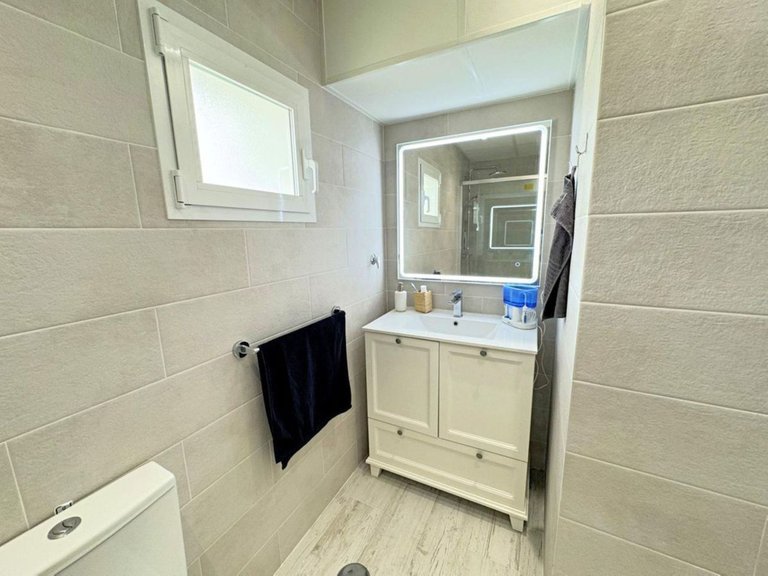 Apartment for Sale in Puerto Banús, Malaga 11