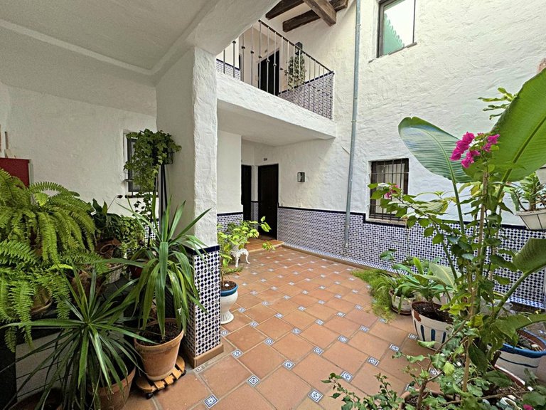 Apartment for Sale in Puerto Banús, Malaga 19