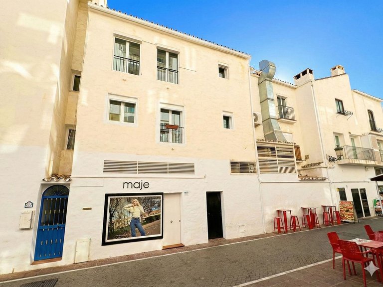 Apartment for Sale in Puerto Banús, Malaga 21