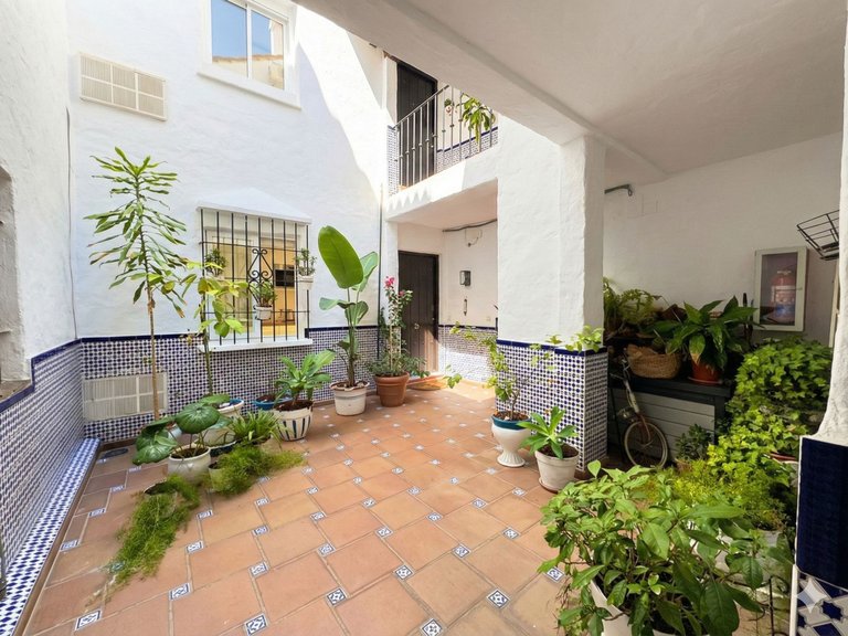 Apartment for Sale in Puerto Banús, Malaga 7