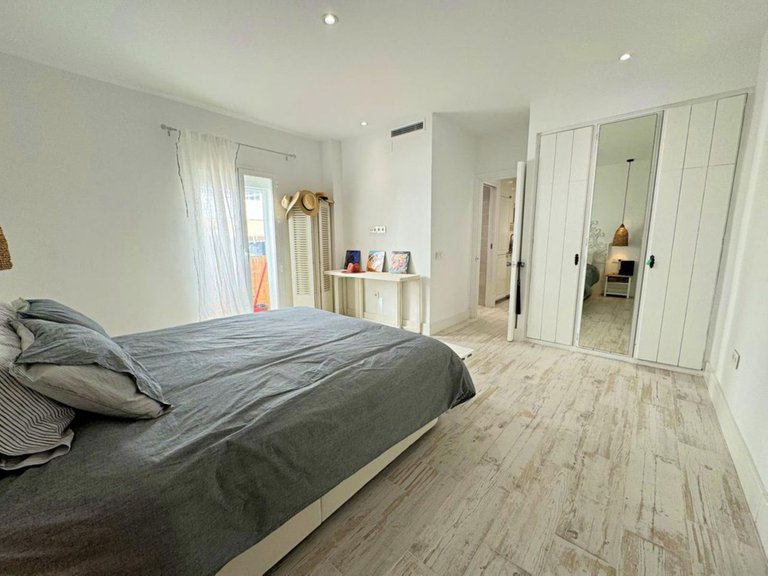 Apartment for Sale in Puerto Banús, Malaga 9