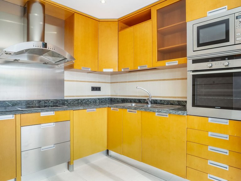 Apartment for Sale in Marbella, Malaga 10