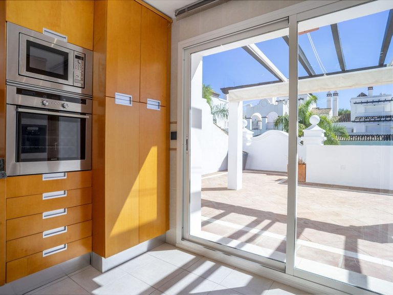 Apartment for Sale in Marbella, Malaga 13