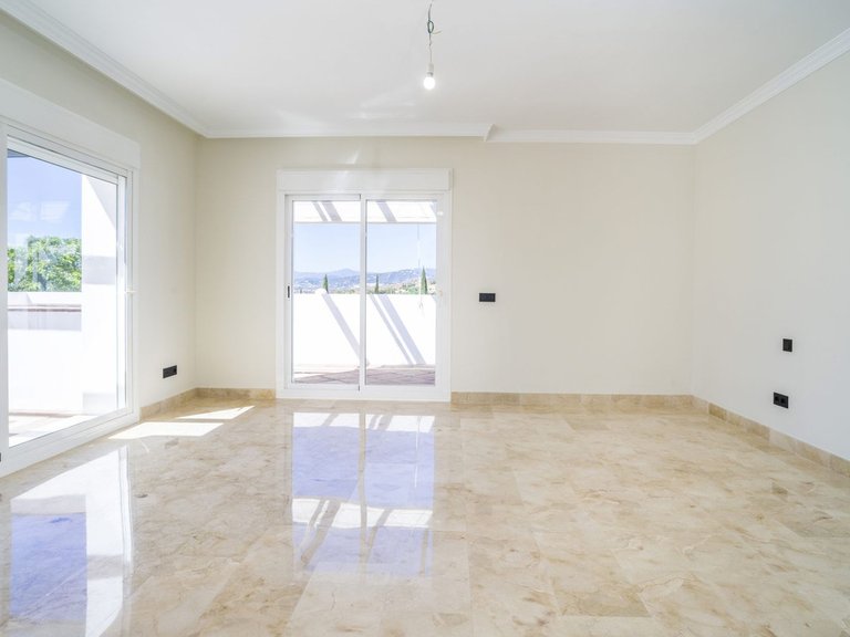 Apartment for Sale in Marbella, Malaga 18