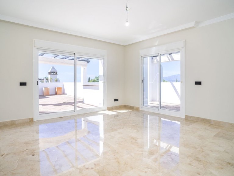 Apartment for Sale in Marbella, Malaga 19