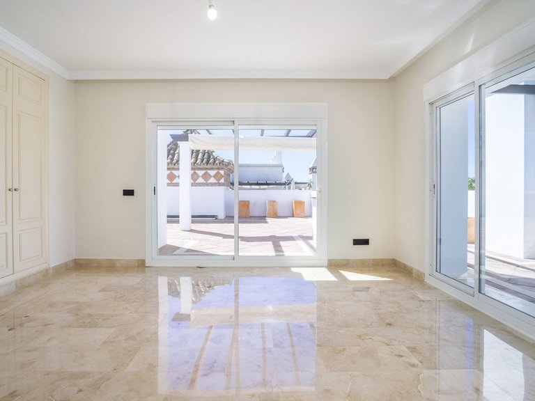 Apartment for Sale in Marbella, Malaga 20