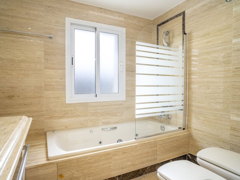 Apartment for Sale in Marbella, Malaga 36