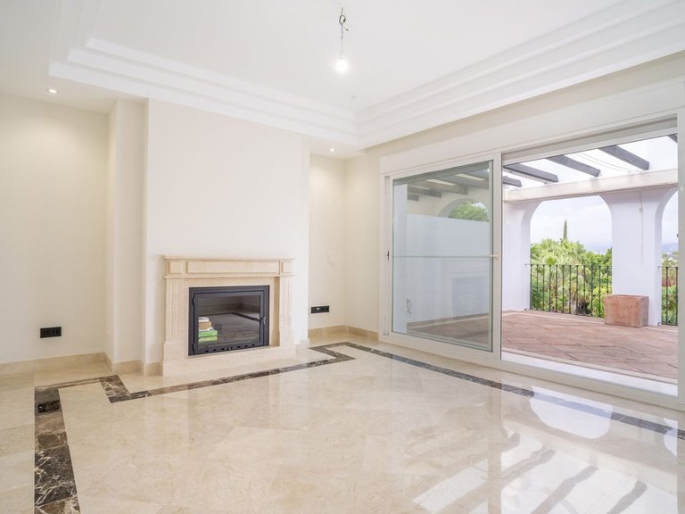 Apartment for Sale in Marbella, Malaga 50