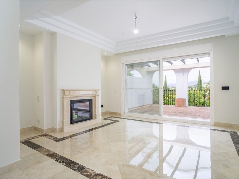 Apartment for Sale in Marbella, Malaga 55