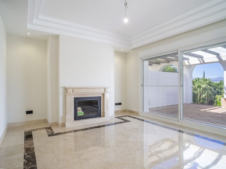 Apartment for Sale in Marbella, Malaga 59