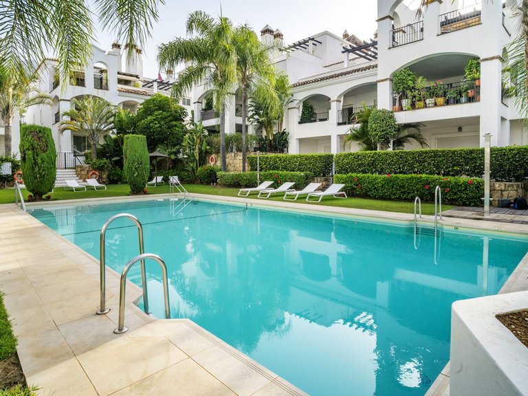 Apartment for Sale in Marbella, Malaga 68