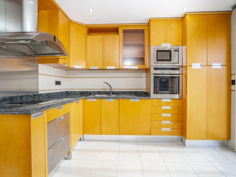 Apartment for Sale in Marbella, Malaga 9