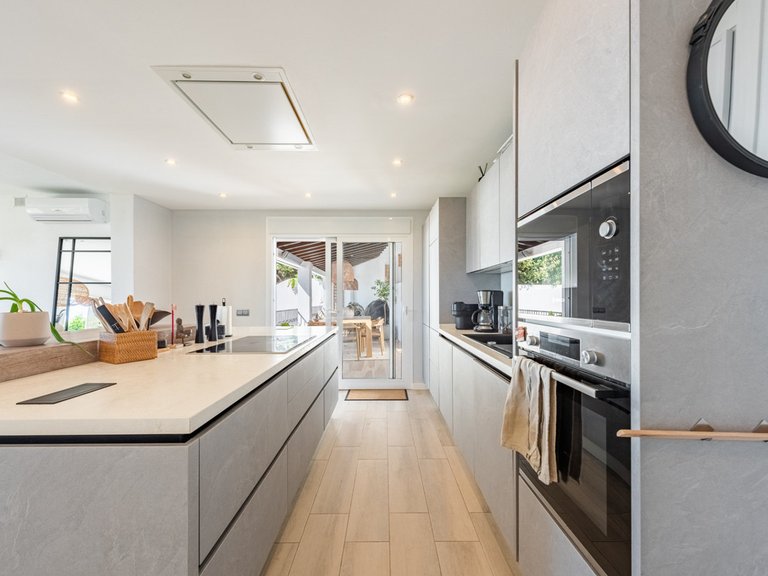 Villa for Sale in Istán, Malaga 13