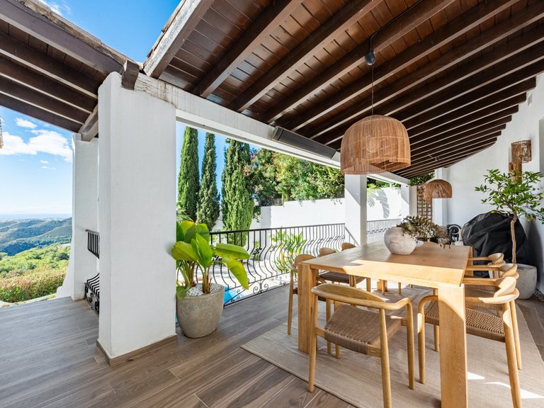 Villa for Sale in Istán, Malaga 15