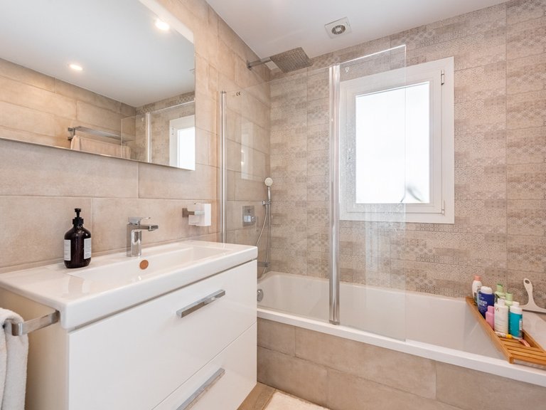 Villa for Sale in Istán, Malaga 21