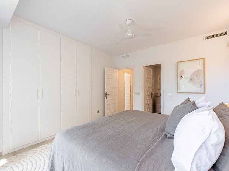 Villa for Sale in Istán, Malaga 25