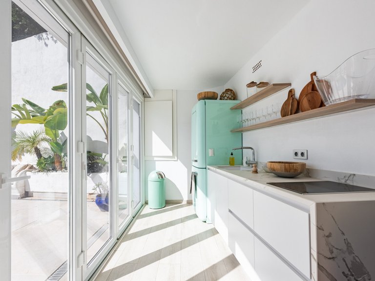 Villa for Sale in Istán, Malaga 28