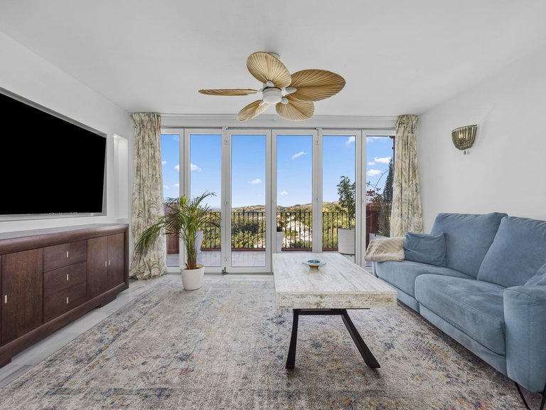 Apartment for Sale in Monte Halcones, Malaga 12