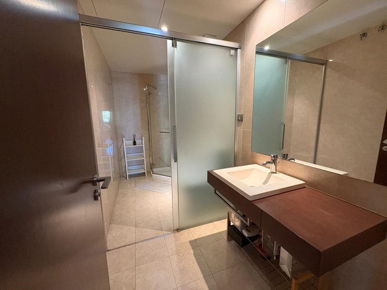 Apartment for Sale in Nueva Andalucía, Malaga 17