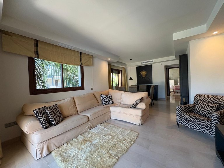 Apartment for Sale in Nueva Andalucía, Malaga 2