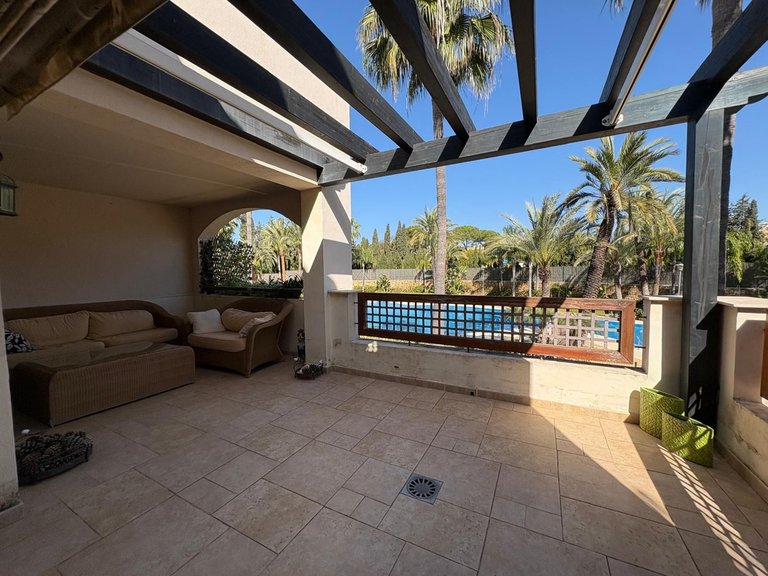 Apartment for Sale in Nueva Andalucía, Malaga 22