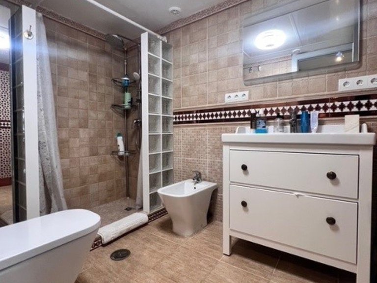 Apartment for Sale in San Pedro De Alcántara, Malaga 16