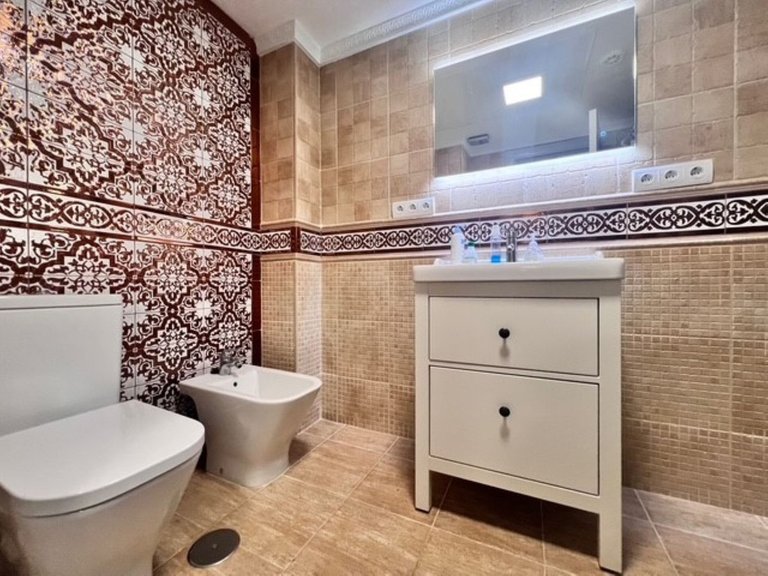 Apartment for Sale in San Pedro De Alcántara, Malaga 17